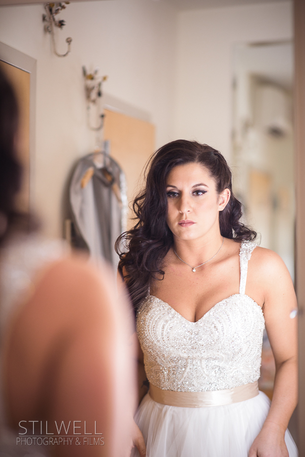 Getting Ready NY Wedding The Garrison